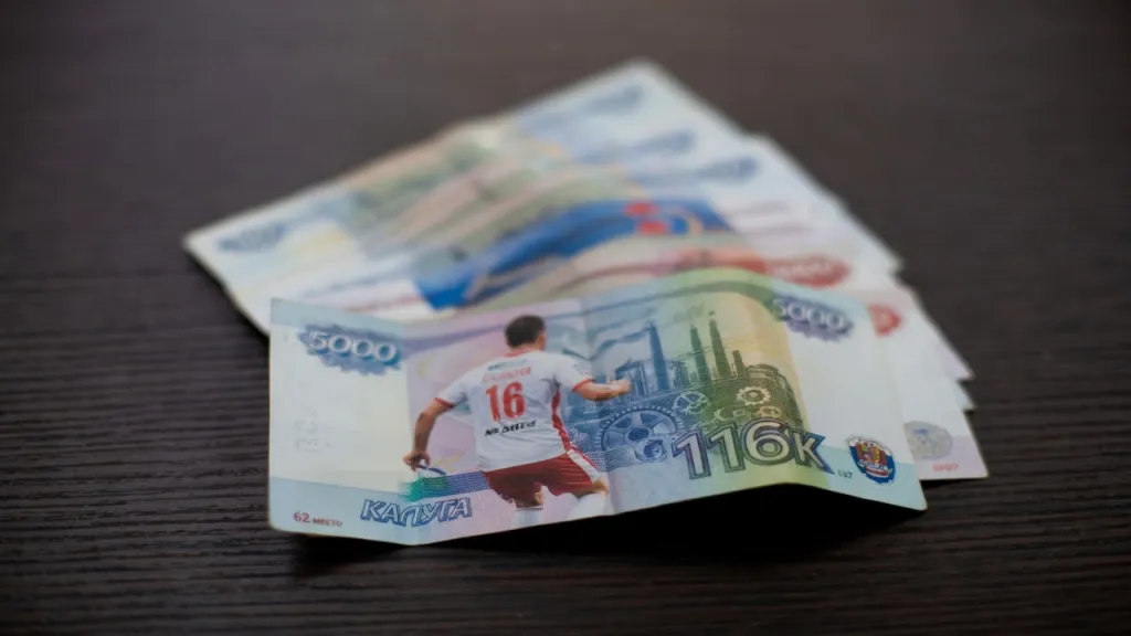 Калуга в рейтинге зарплат. Промышленность держит удар
